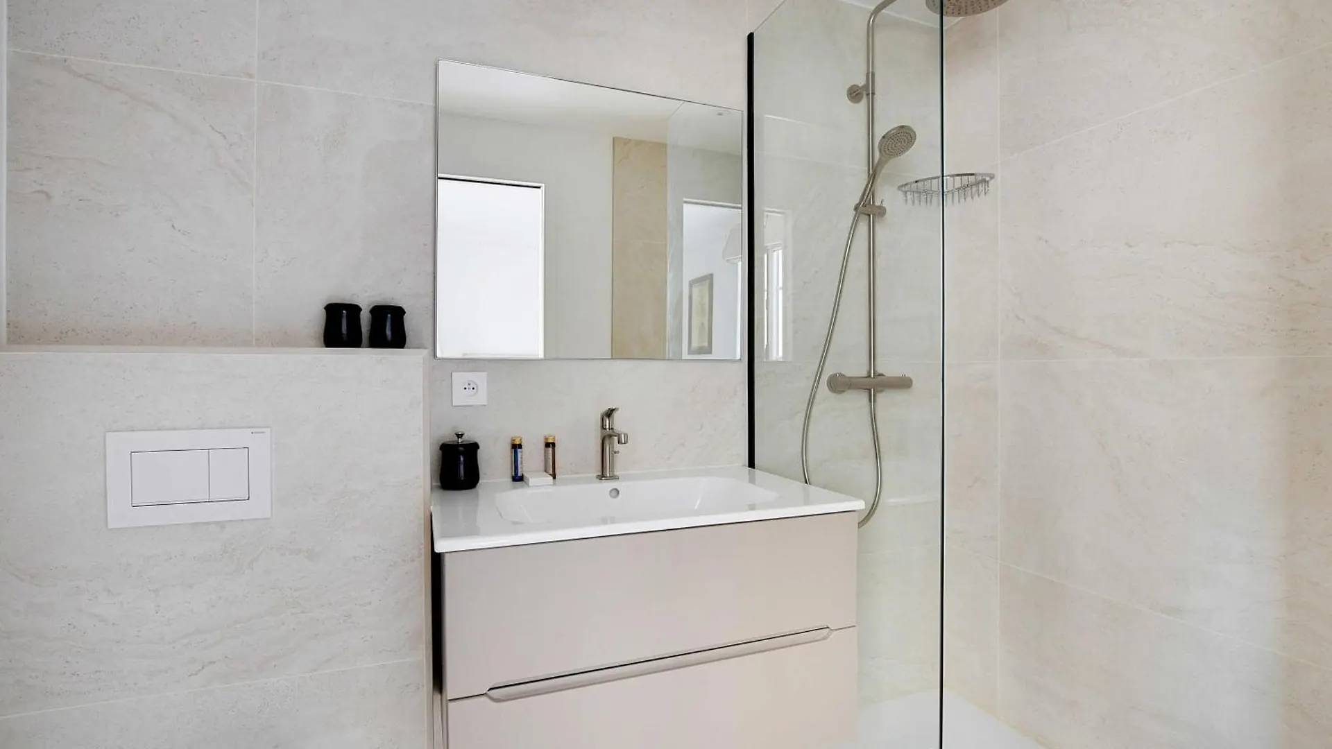Luxury Apartment - 3Br-6P - Faubourg Saint-Honore Paris