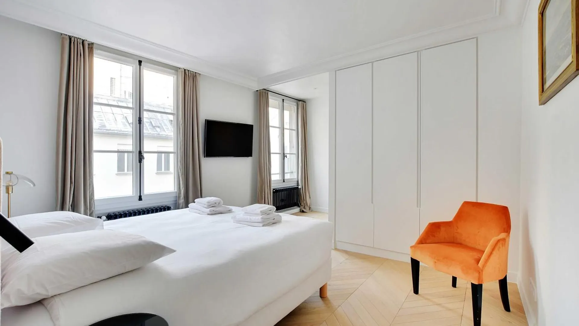 Luxury Apartment - 3Br-6P - Faubourg Saint-Honore Paris France
